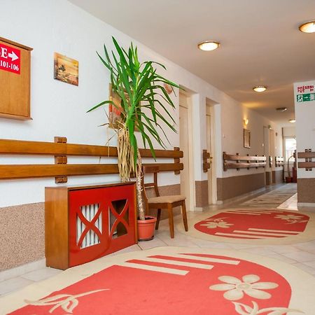 Hotel Prenociste "Nacional" Prnjavor Exteriér fotografie
