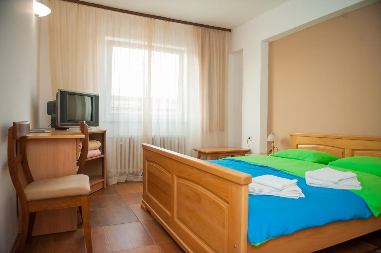Hotel Prenociste "Nacional" Prnjavor Exteriér fotografie