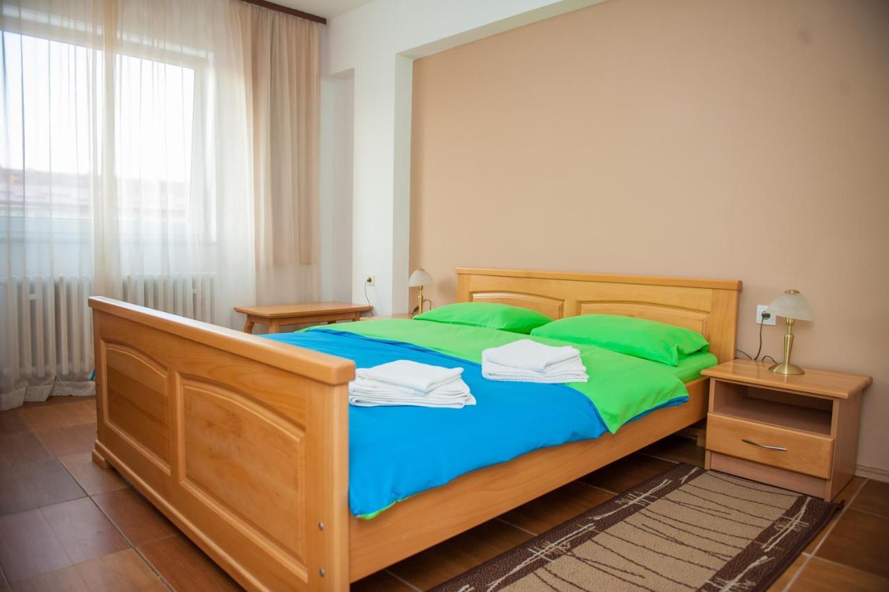 Hotel Prenociste "Nacional" Prnjavor Exteriér fotografie