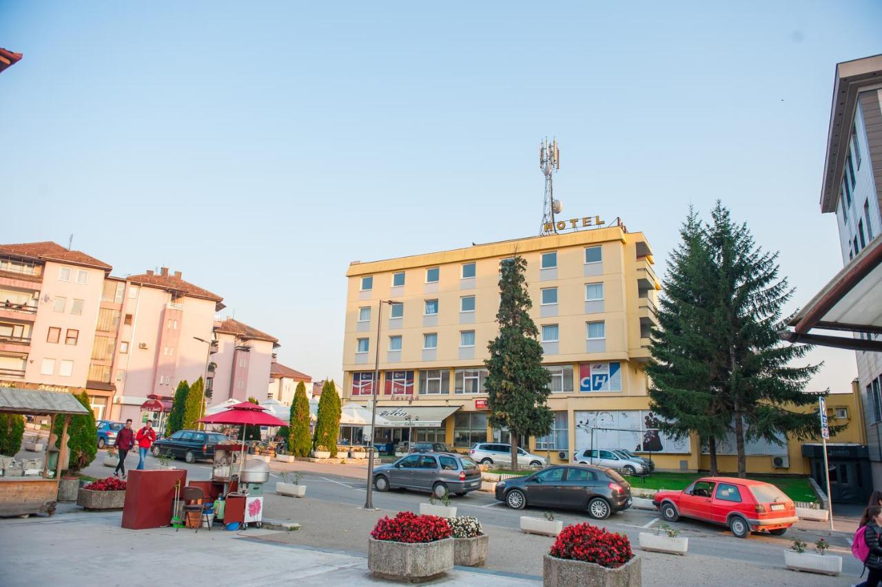 Hotel Prenociste "Nacional" Prnjavor Exteriér fotografie